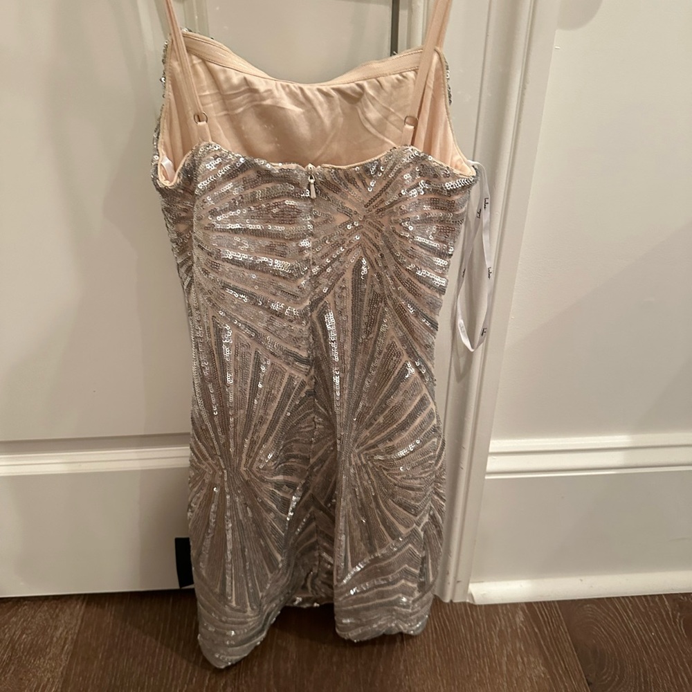 NWT Lulus Sequin Dress Hoco - Picture 3 of 4
